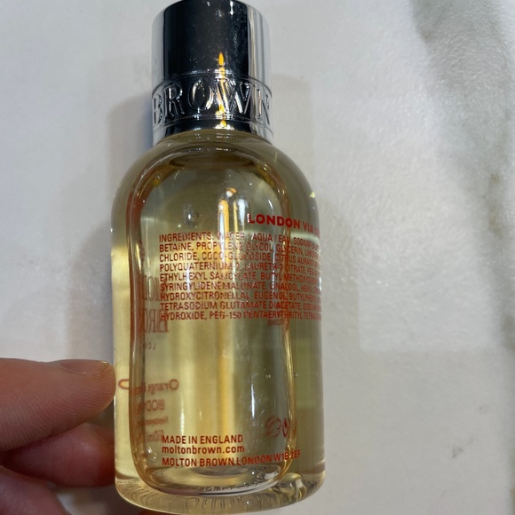 Molton Brown Orange & Bergamot Body Wash, 50mL - Picture 2 of 3